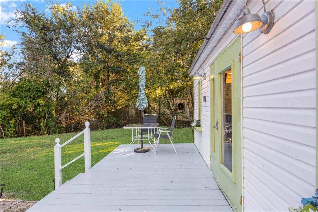 Front Deck on Cottage overlooking the yard