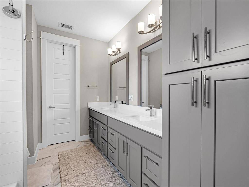 Guest bath