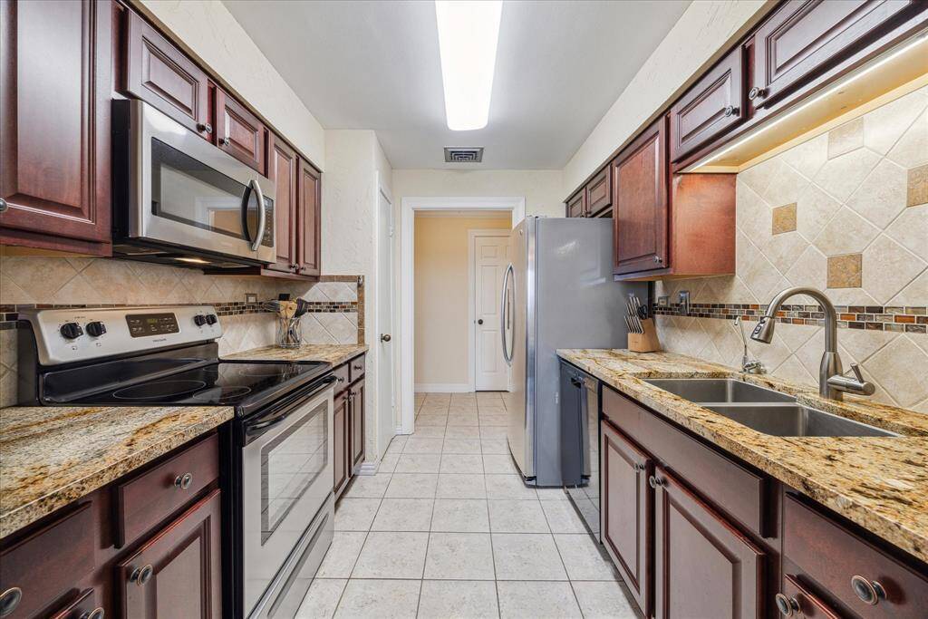 KITCHEN:  Pantry and Filtered water.