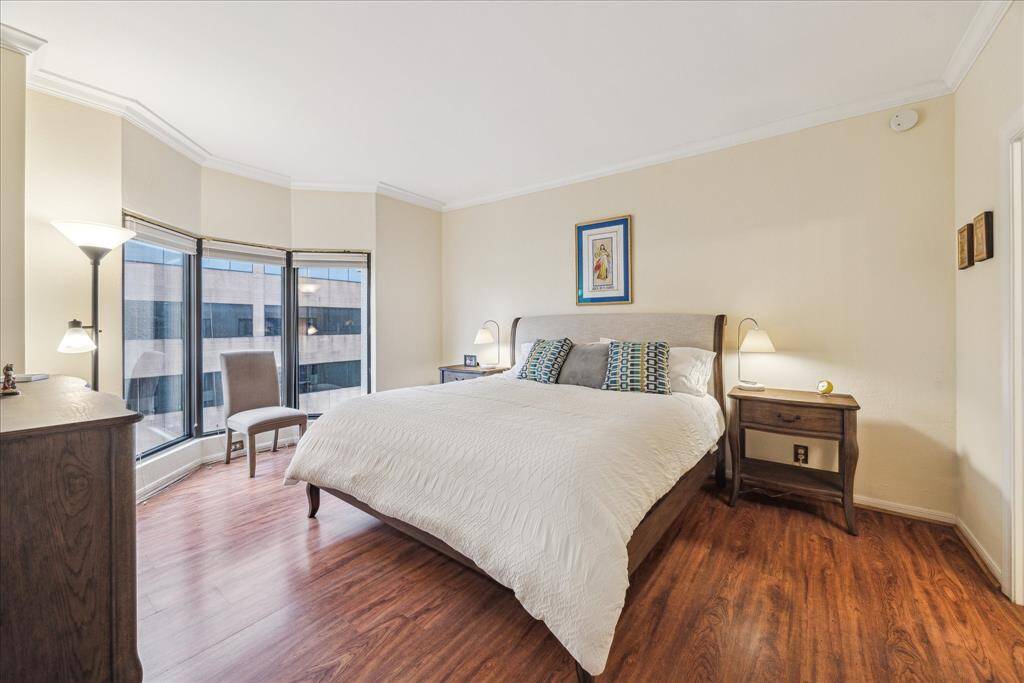 MASTER SUITE: