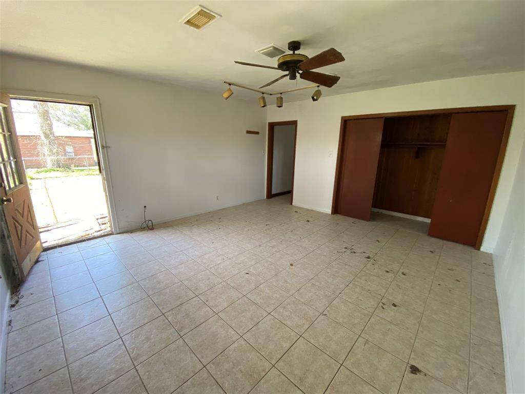 Unit 1 bedroom