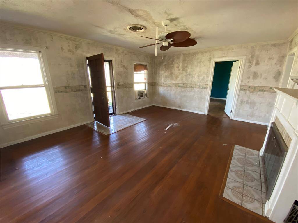 Unit 2 Living room