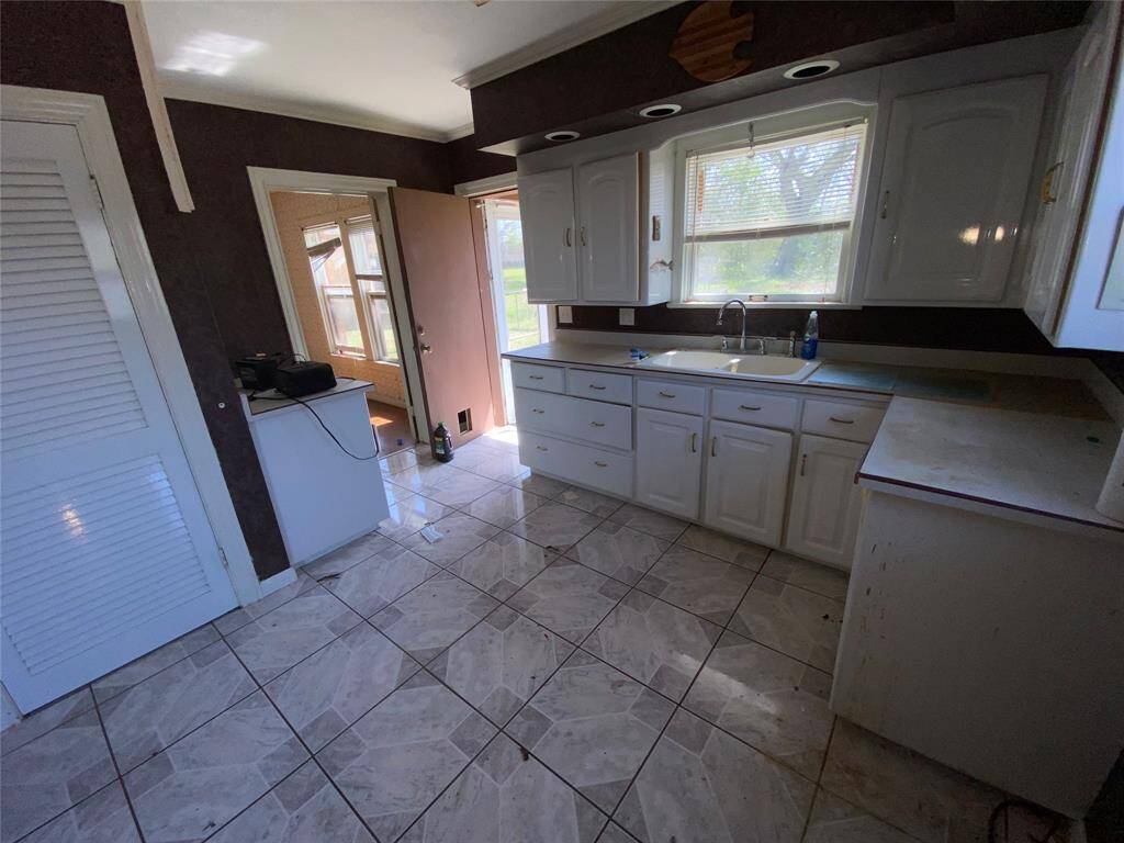 Unit 2 Kitchen