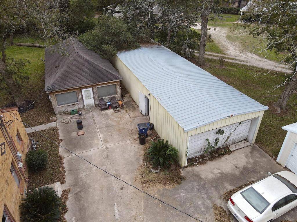 Large oversized warehouse/garage