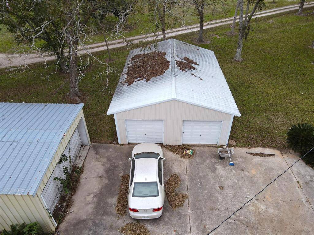 Separate two car garage as well