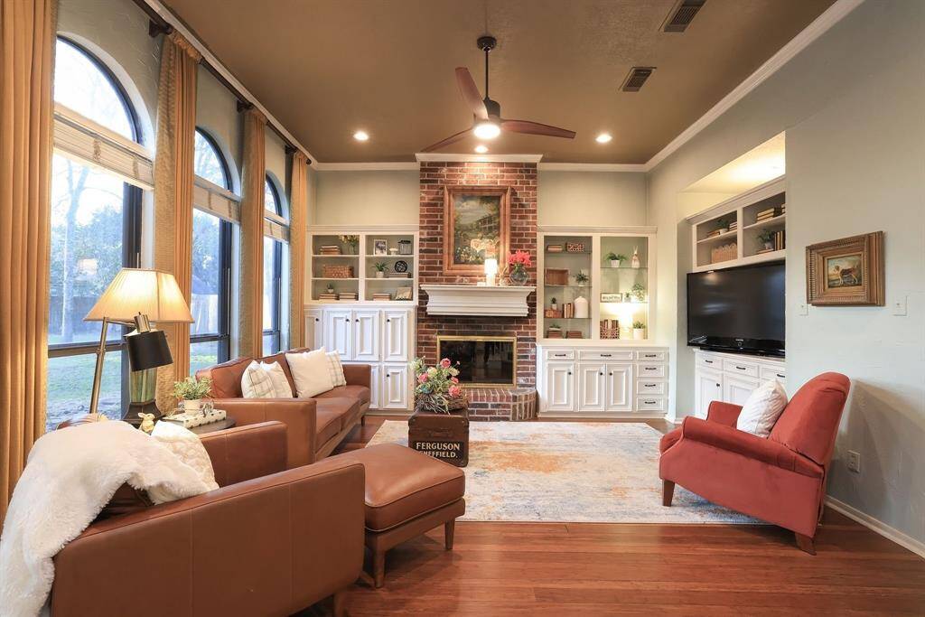This entire space is designed to create a harmonious balance between comfort, style and luxury.  Amenities also included is a remote controlled ceiling fan, recessed lighting, crown molding and large arched windows that peak into the HUGE back yard with so many possibilities!