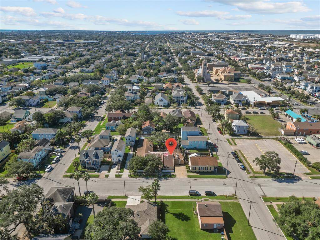 Owning property just about a fiveminute drive from the beach offersnumerous benefits, making it anattractive prospect for bothhomeowners and investors.