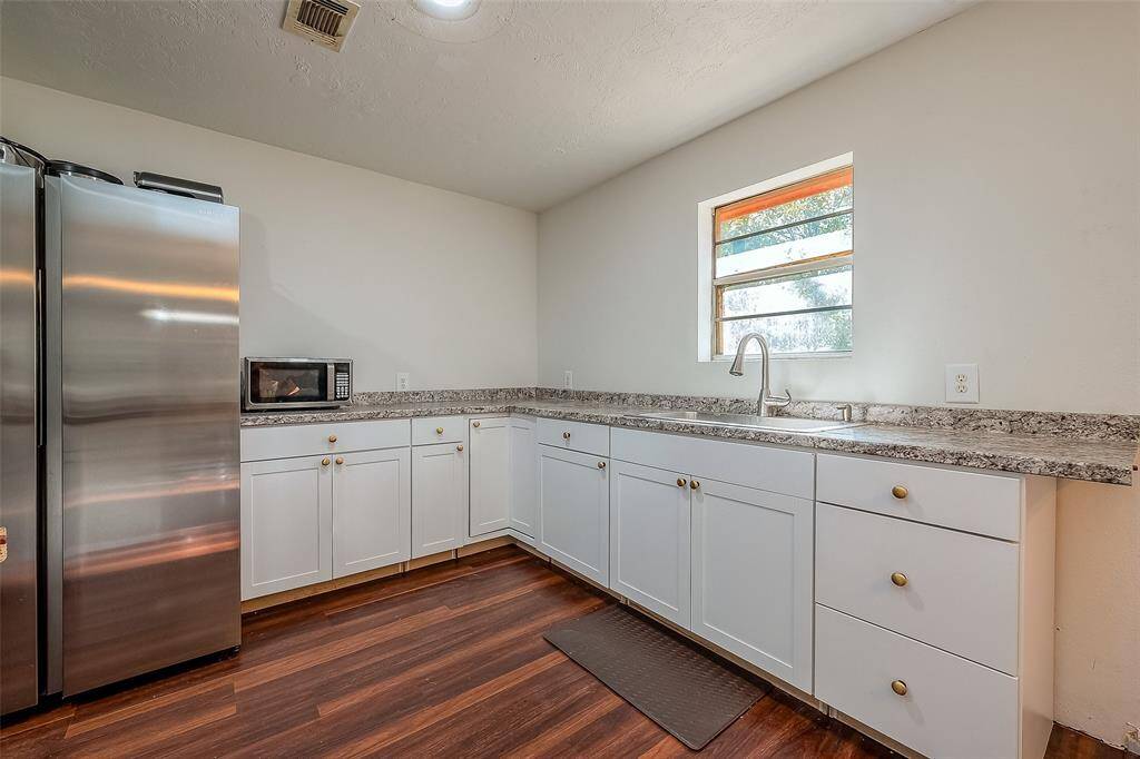Fully remodeled kitchen!