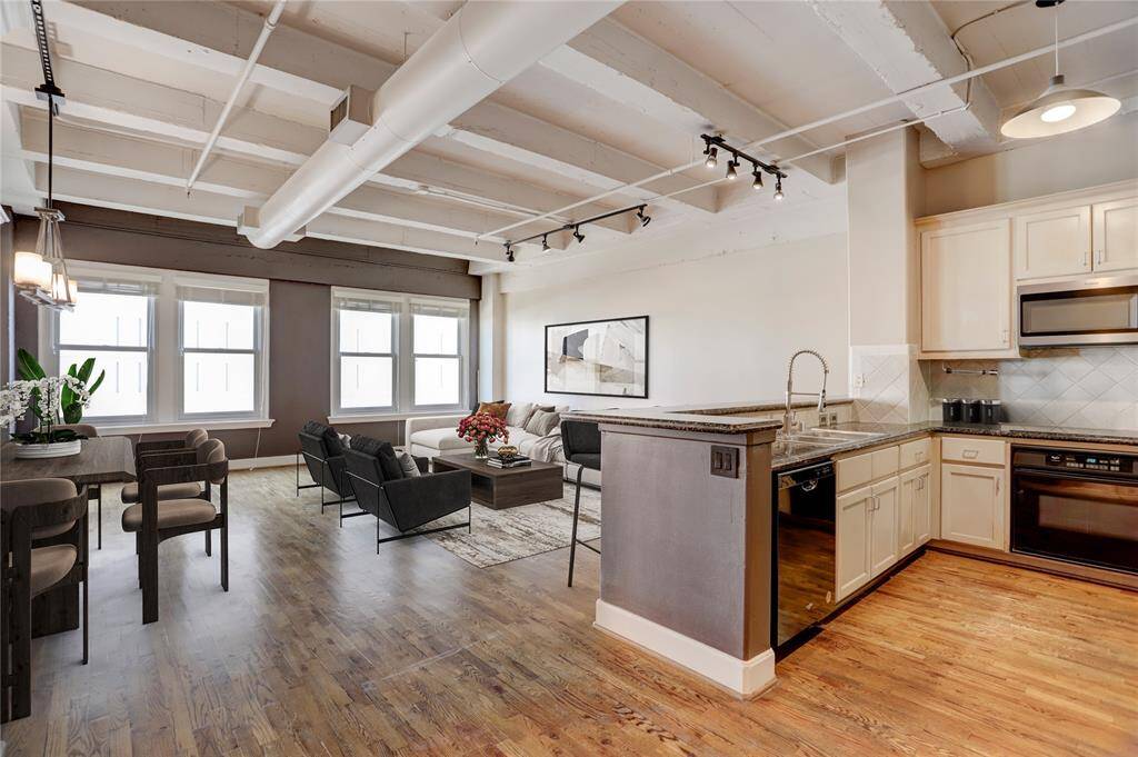 Step into Unit 5B at the charming Keystone Lots, where ALL utilities are covered in the rent! This spacious unit offers a flexible 1-2 bedroom layout with a generously sized bathroom and a roomy 1405 square feet to call your own. This photo is virtually staged.