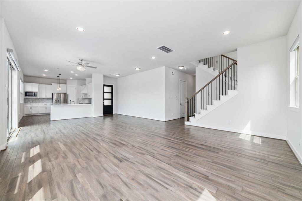 Living Room & Kitchen