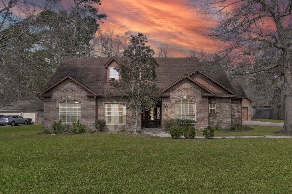 Welcome to 12706 Winchester Court in the highly sought-after neighborhood of Mostyn Manor Estates! The kitchen is the heart of this home! Envision cooking meals and entertaining in this great space with views of the oversized backyard.