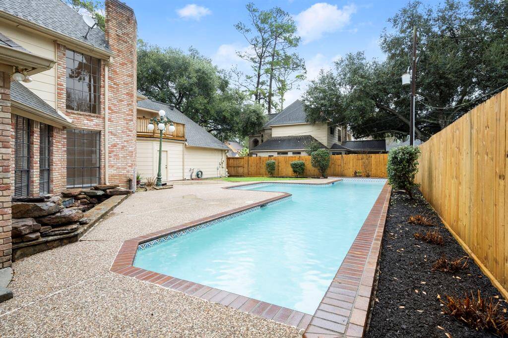 Step outside to your private backyard oasis, where a sparkling 28K-gallon pool awaits, ranging from 4 to 6 feet deep.