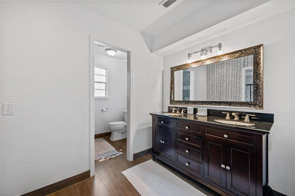 2 sinks & spacious bathroom!