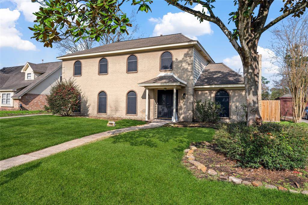 5 bedrooms with one down utilized as a study!