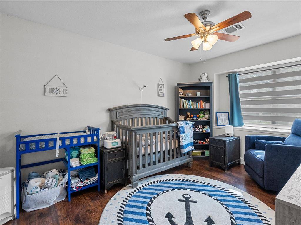 Additional bedroom