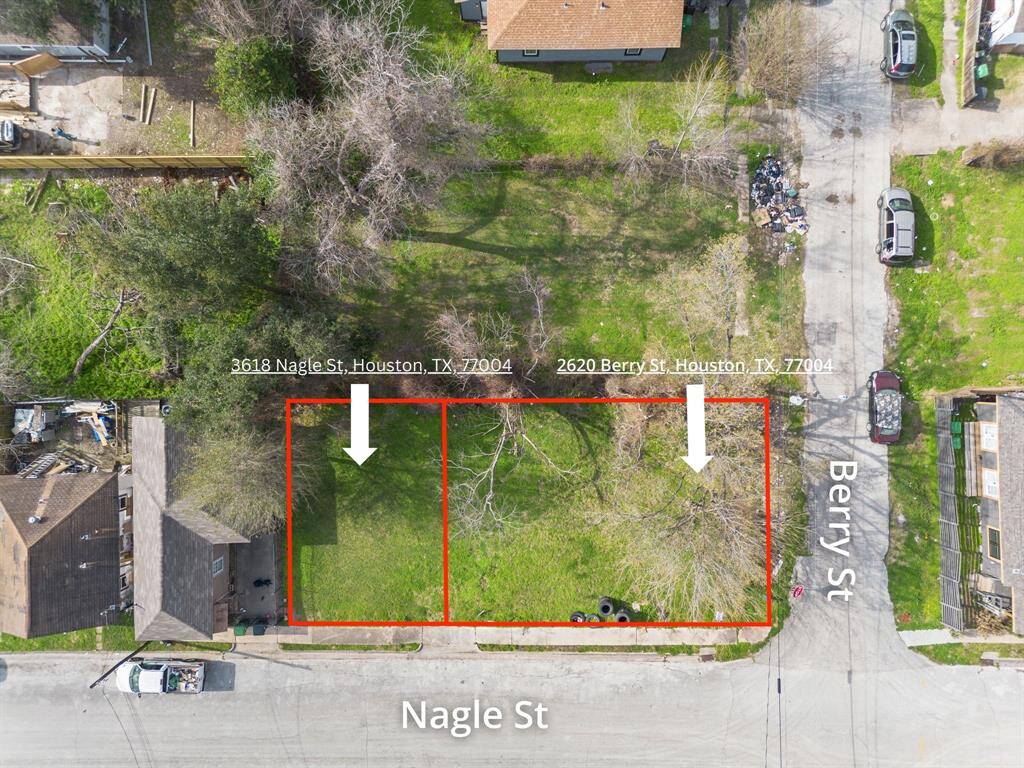 Outlined from above, the lot’sdefined dimensions are visible,showing ample space for a duplex orcustom-built home. The clear lotlines provide a straightforward viewof the buildable area. The photo also shows 3618 Nagle Street, which is also for sale.