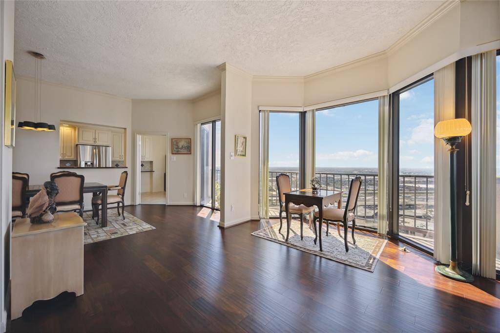 Welcome to your oasis of luxury living - those views cannot be beat!