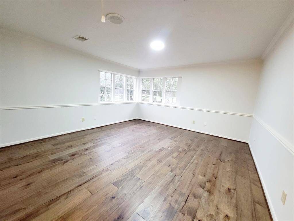 gameroom.