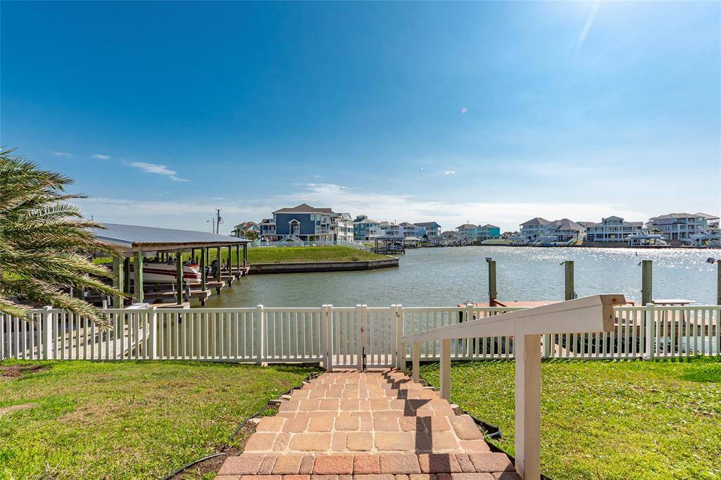access to fishing pier