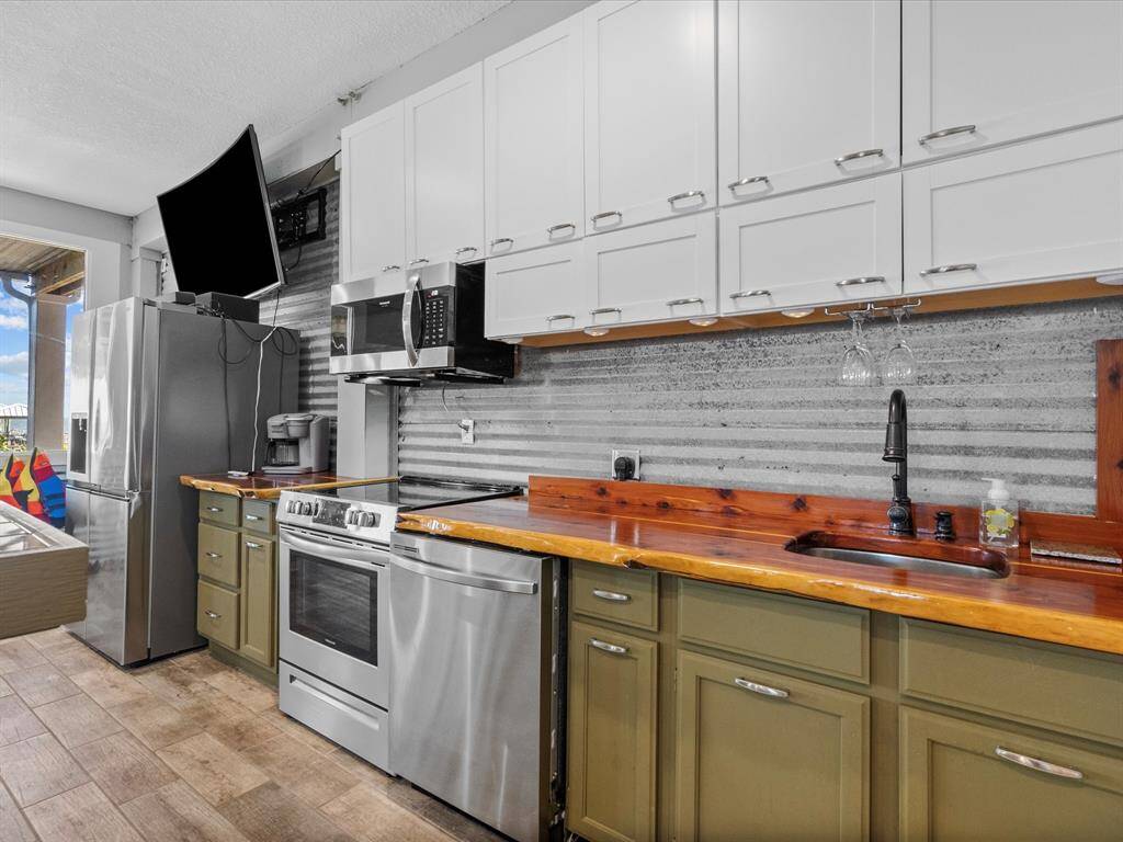 1st Floor Kitchen