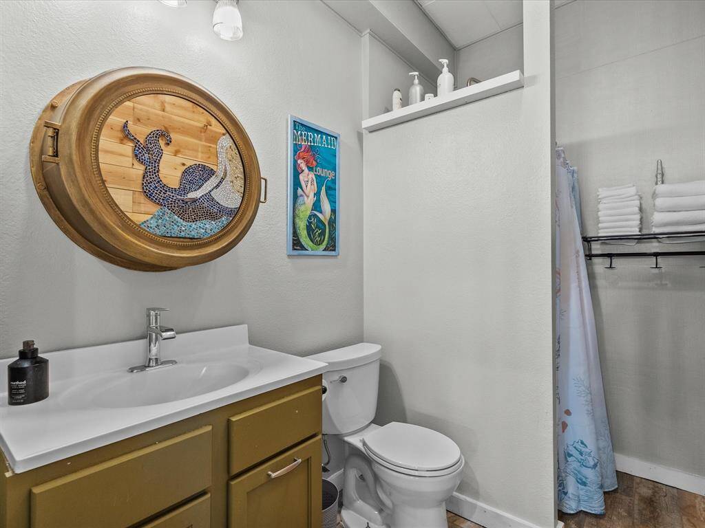 1st Floor Full Bath