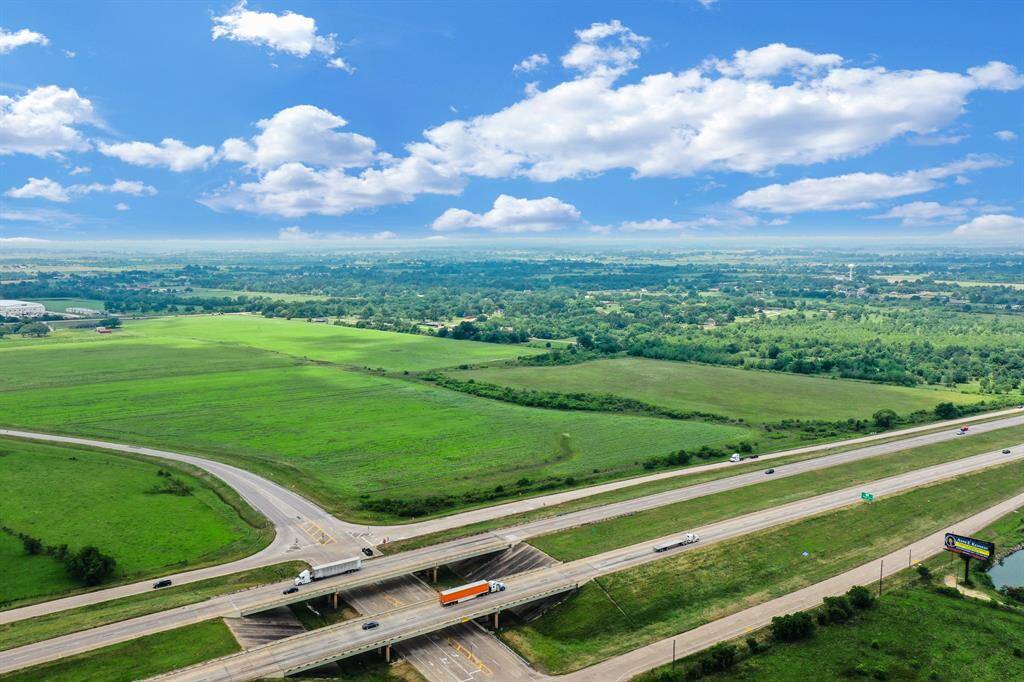 A view of the James Muse Parkway intersection with Hwy 290.