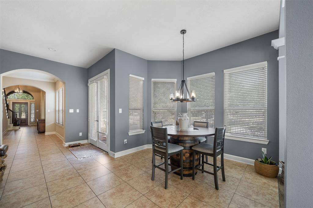 Breakfast area next to side patio
