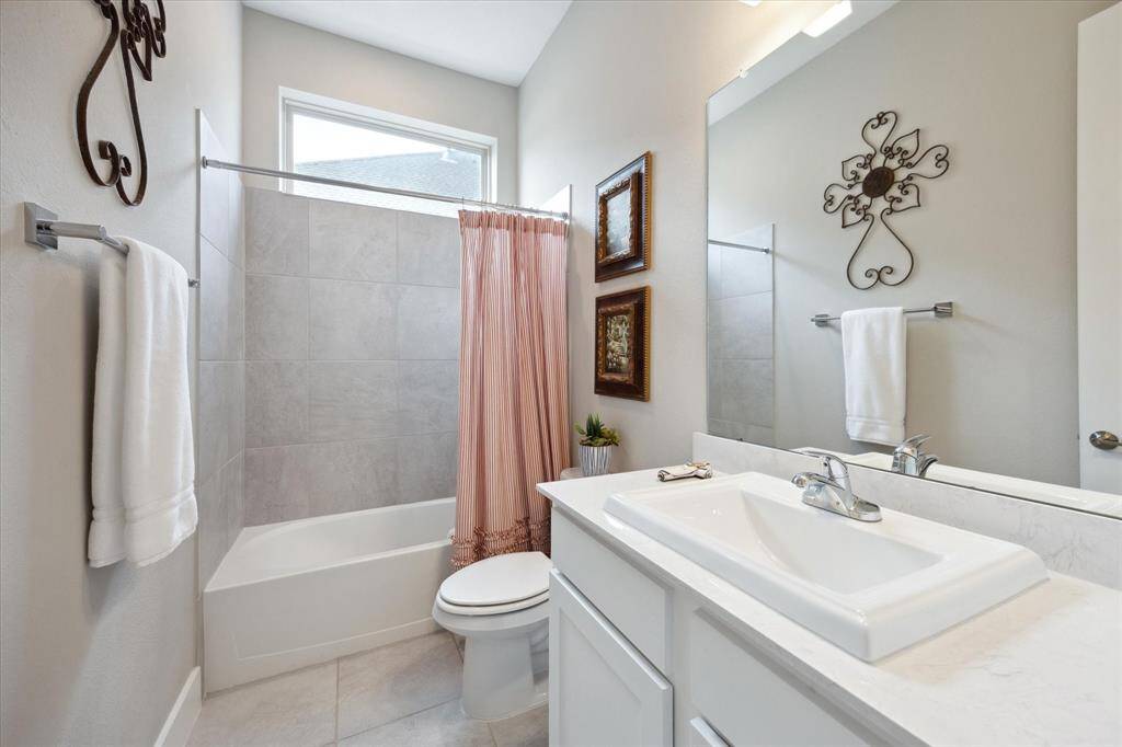 Stylish and inviting first-floor guest bath.