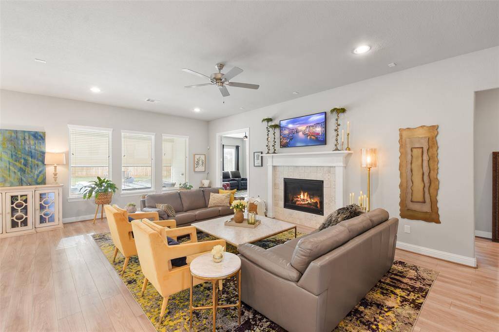 Gaslog fireplace. Look at that easy to clean flooring.