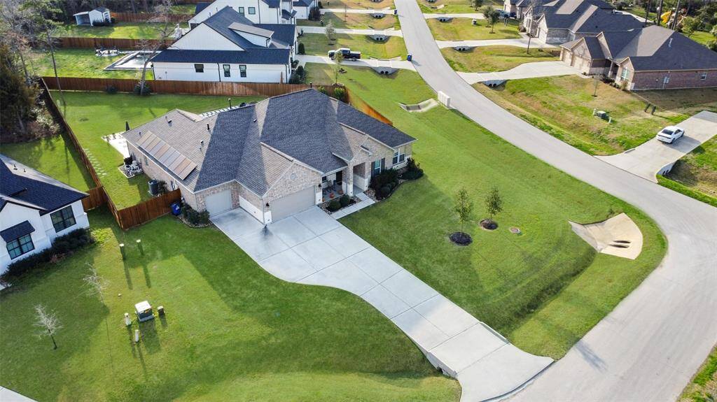This is the home you have been dreaming about. There are solar panels for efficiency.