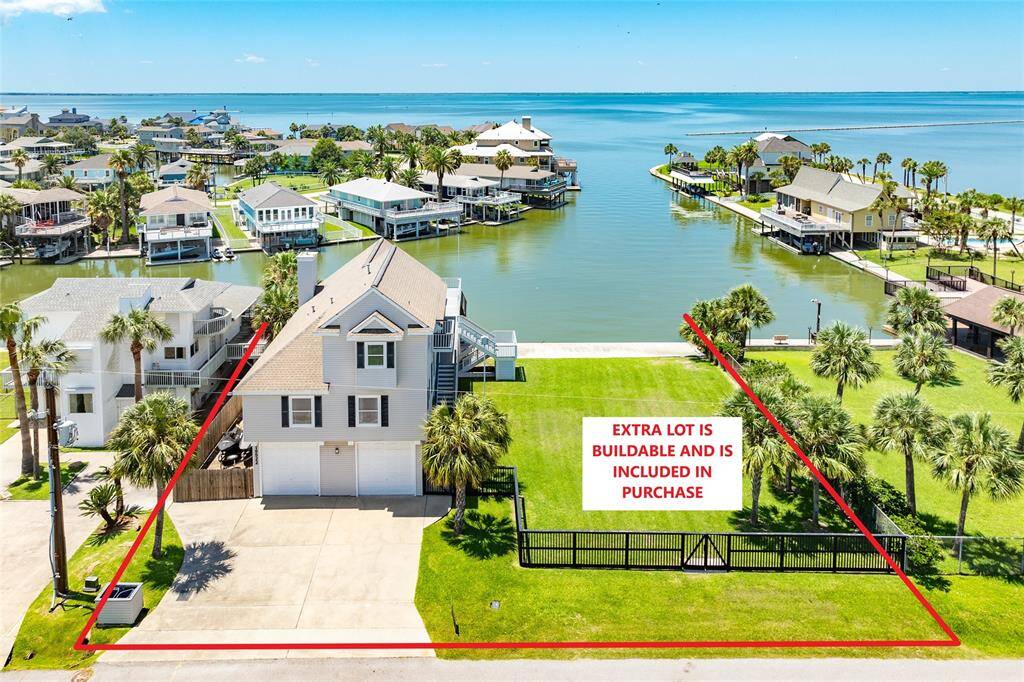 EXTRA LOT IS INCLUDED WITH PURCHASE. More than a quarter of an acre of waterfront property with excellent bay views.