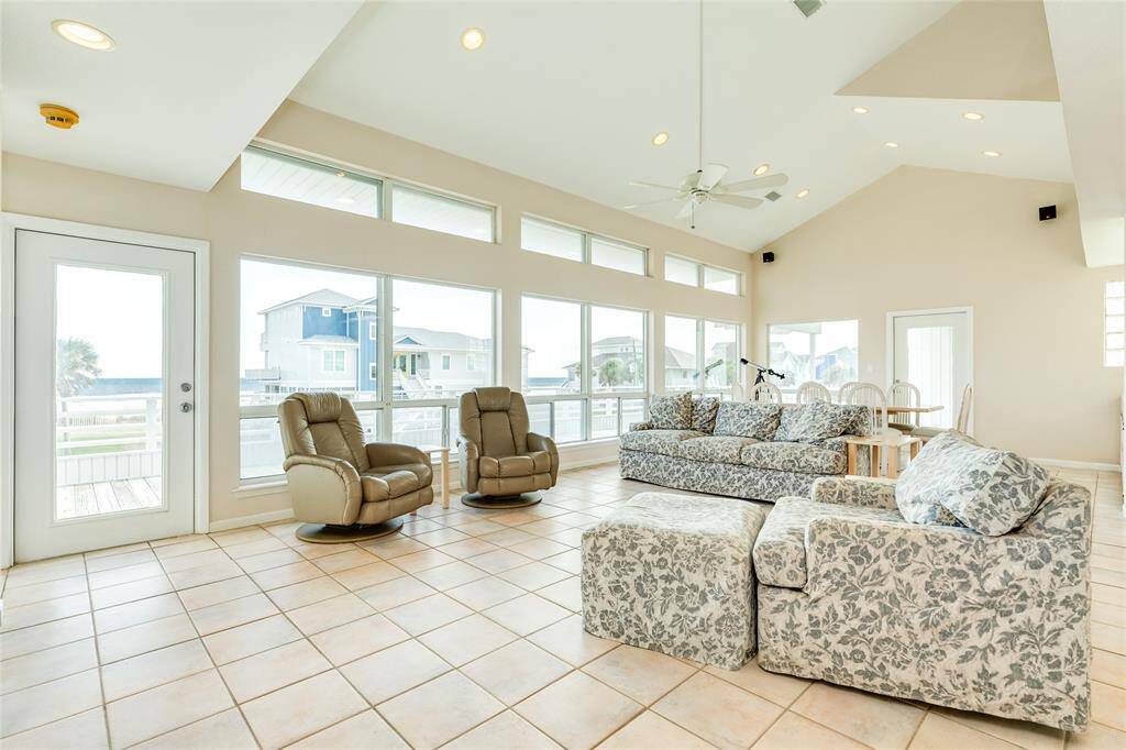 Arriving on the main level, your eye will go straight to the Gulf views. Not to be missed are the soaring ceilings and abundant natural light.