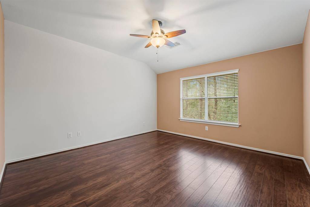An inviting Owners’ Suite is the perfect escape after a long day! A double window allows loads of natural light to cascade into every cozy corner of this private suite and provides relaxing views of the treed greenbelt.  Fill this spacious retreat with your coziest furnishings and withdraw from the world.
