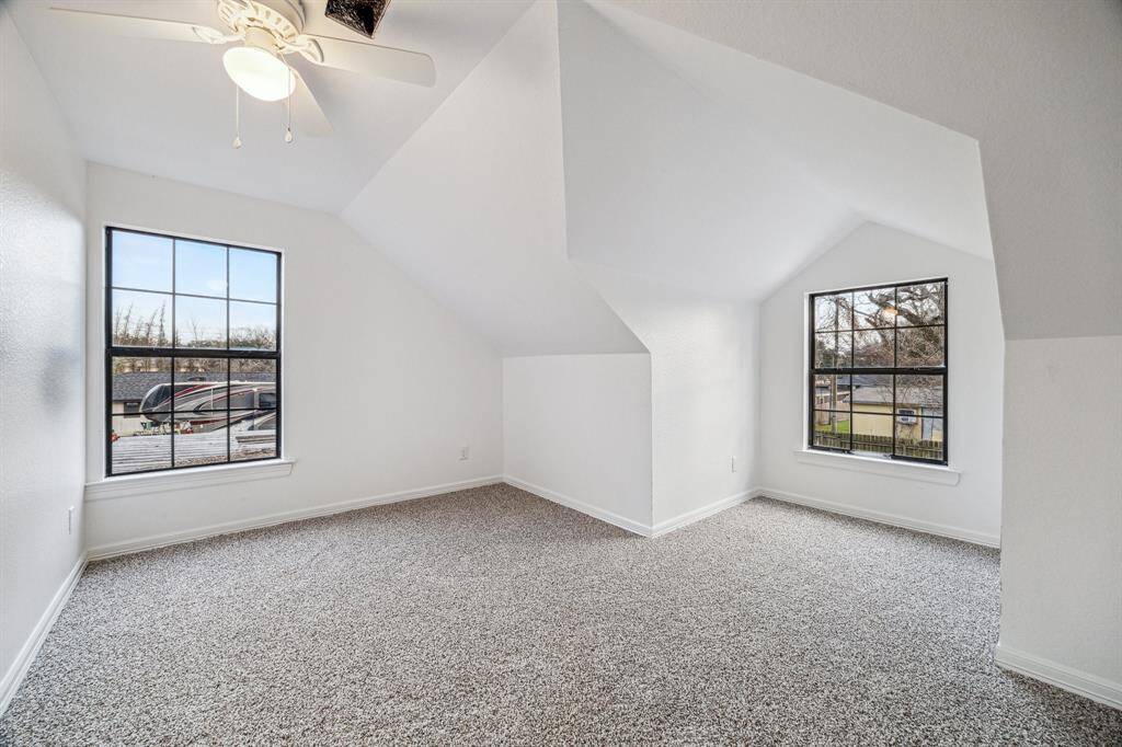 2nd Floor Full Bath