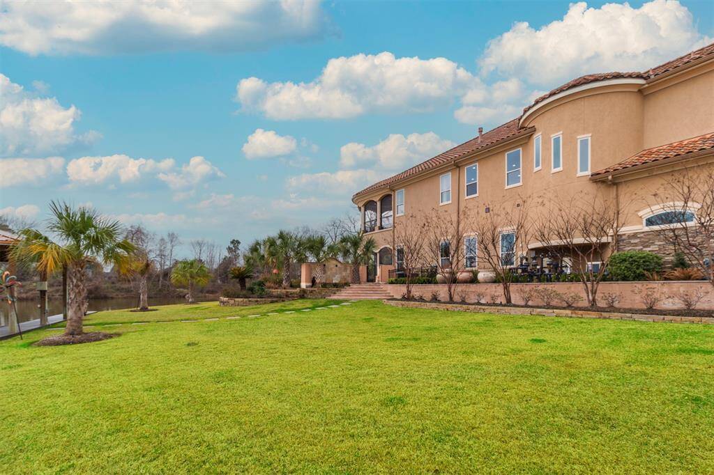 Large yard!