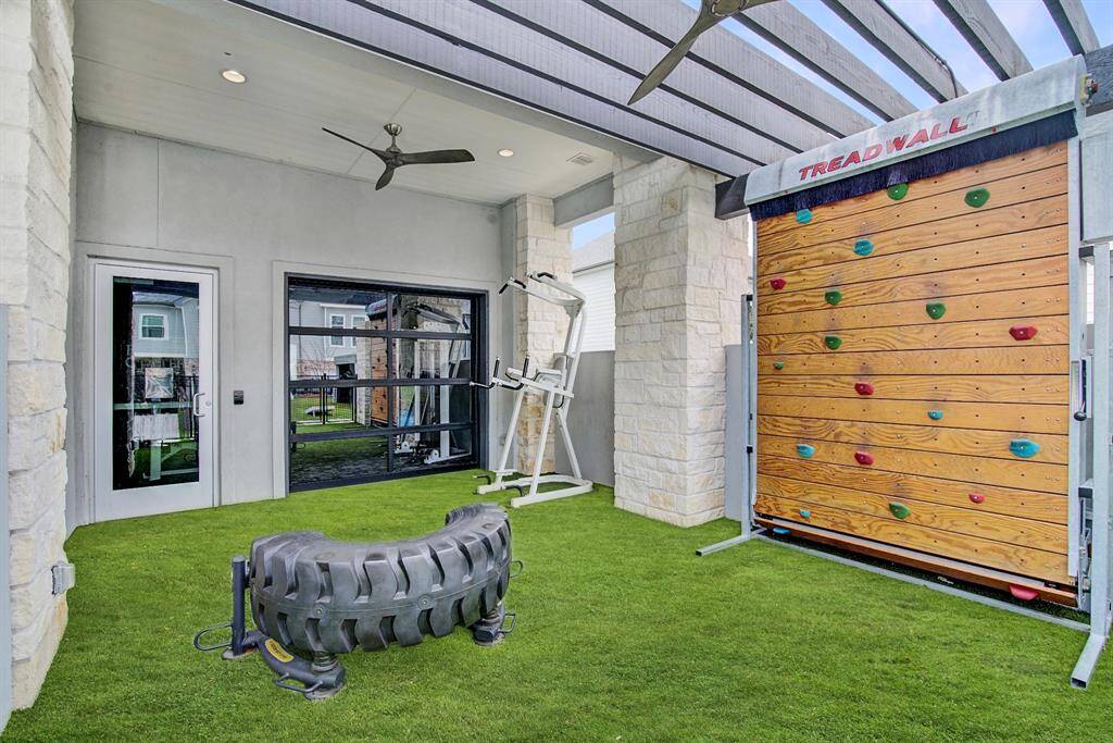 Outdoor theater