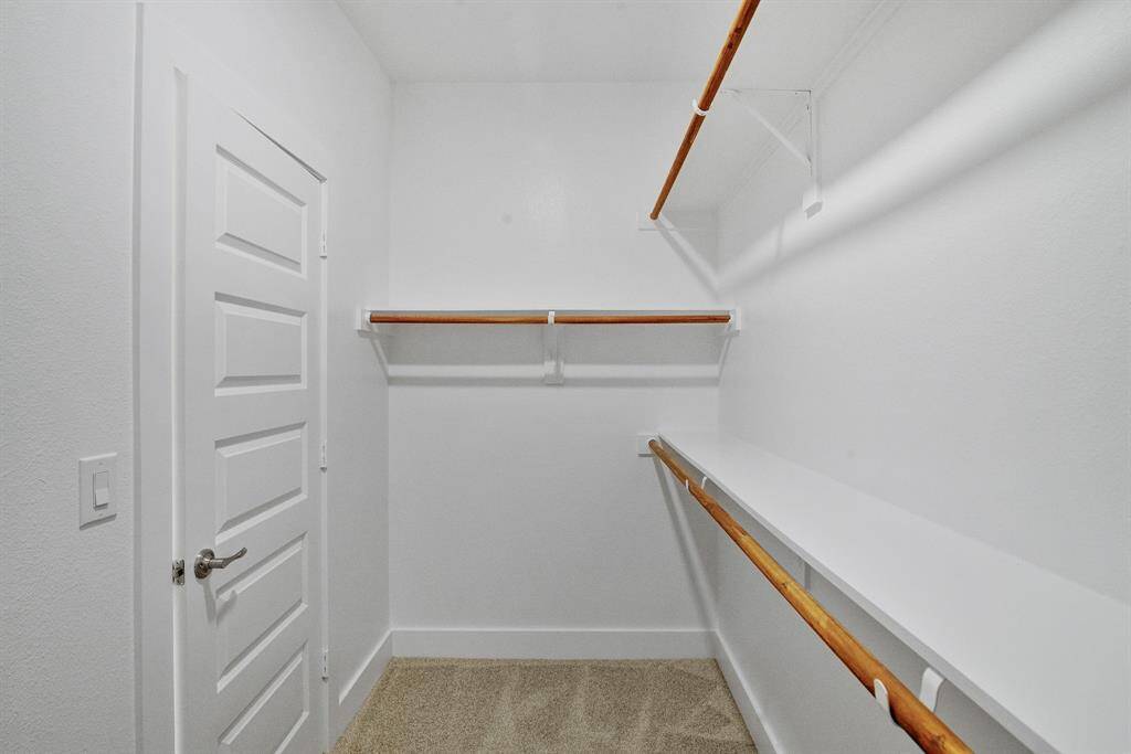 Walk-in closet