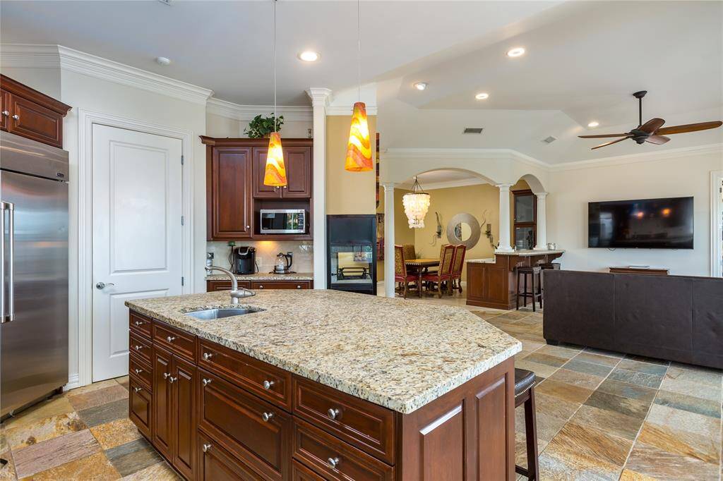 Big granite island w/ sink.