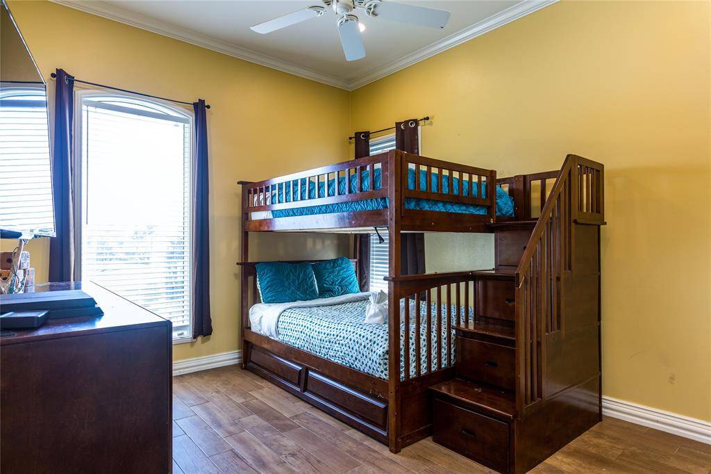Bunk room