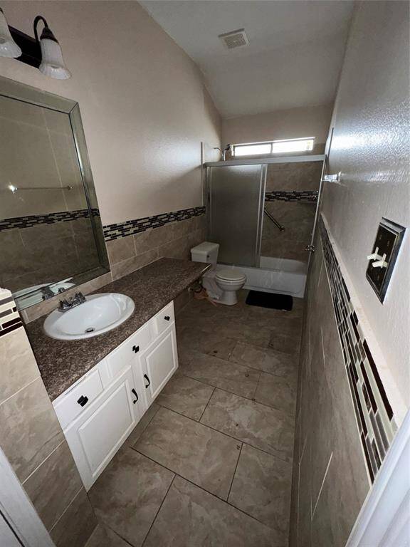 Full bath