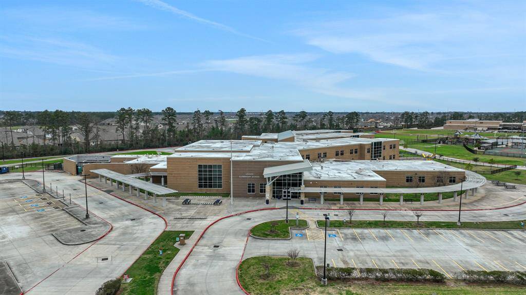 The Groves Elementary School