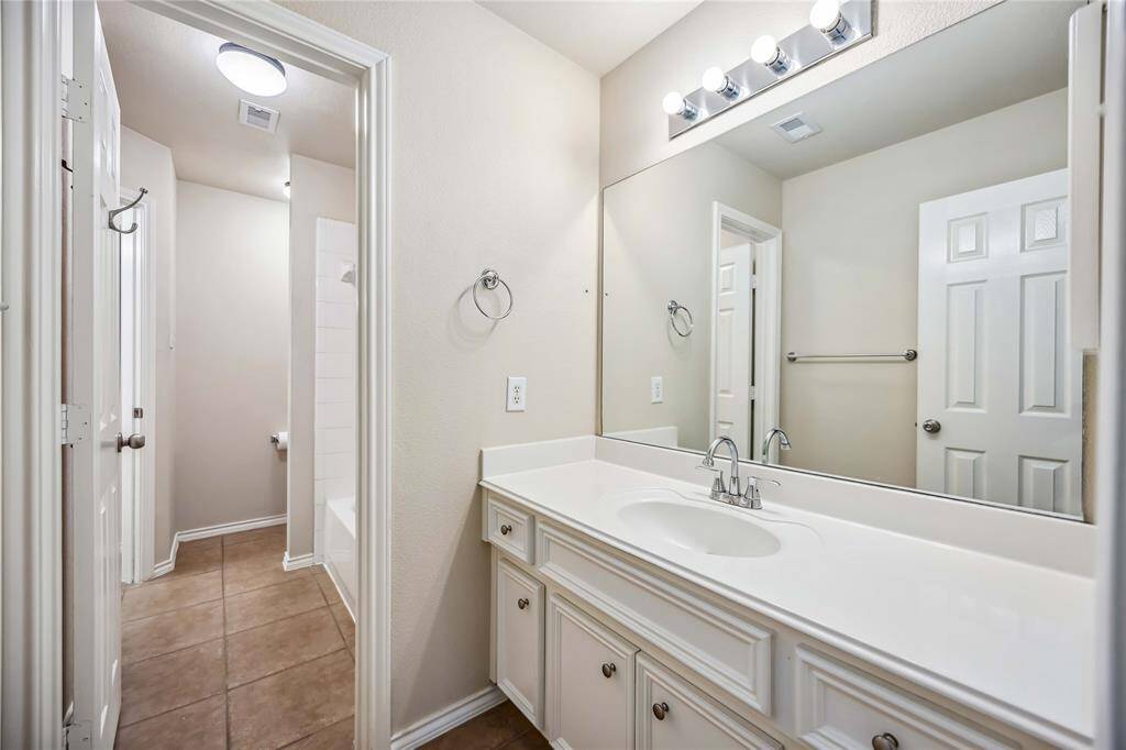 Jack and Jill bathroom 2nd bathroom