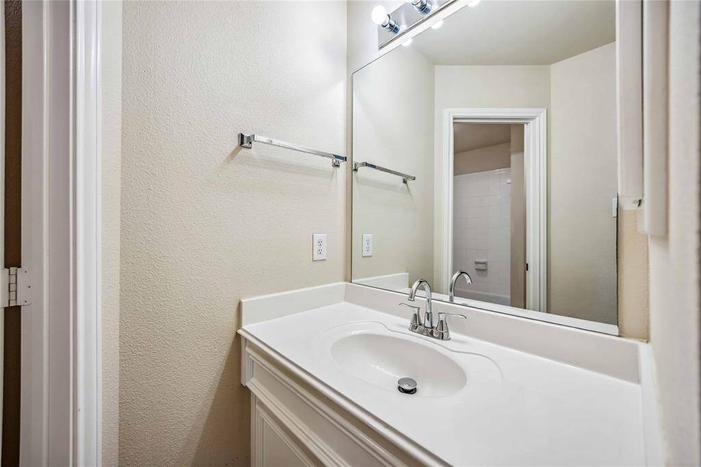 Jack and Jill bathroom 2nd bathroom