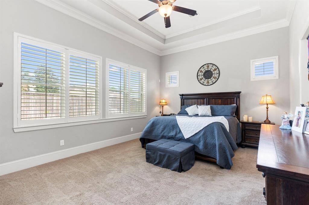 The primary suite is absolutely massive! Now, let me take you to the spa-like retreat bathroom, expertly designed for two—perfect for ultimate relaxation and luxury.