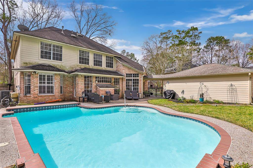 It won't be long before summer is BACK and your POOL will be ready! It is very spacious!