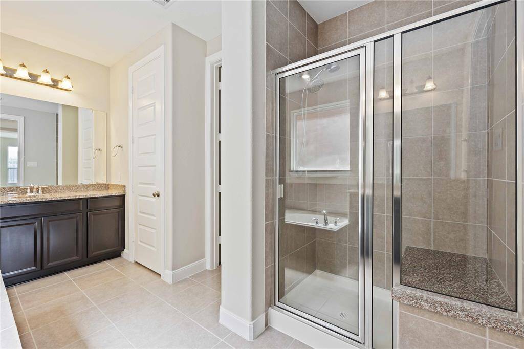Primary shower