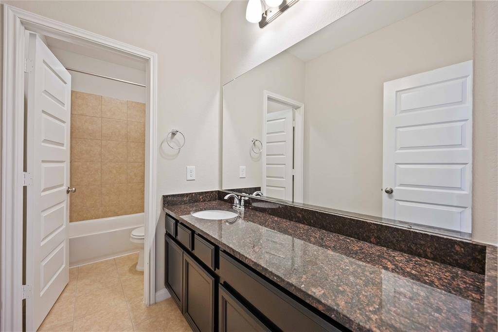 2nd floor bathroom