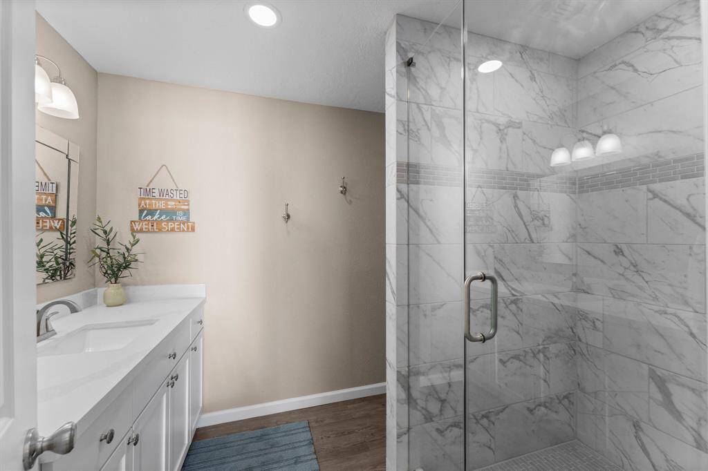 3rd bath upstairs