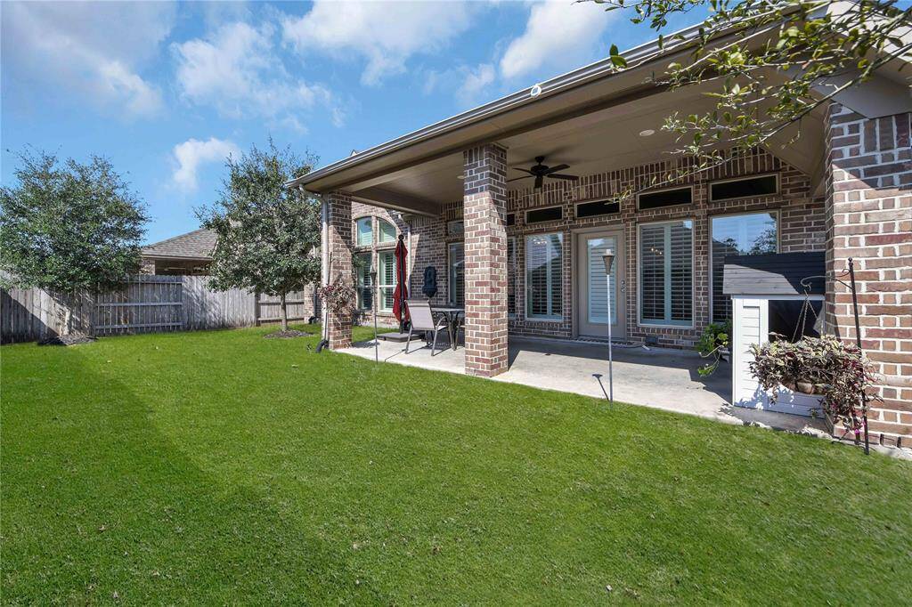 With plenty of room for kids and pets to run freely within the safety of the fenced-in backyard, you’ll enjoy peace of mind while they play.