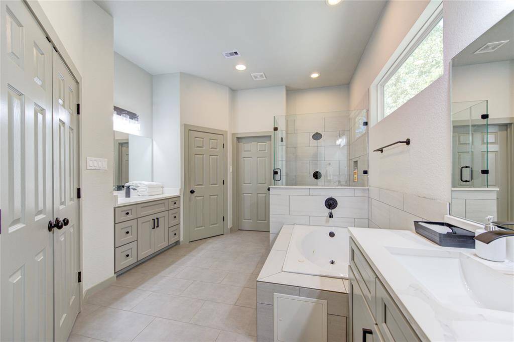Primary bath